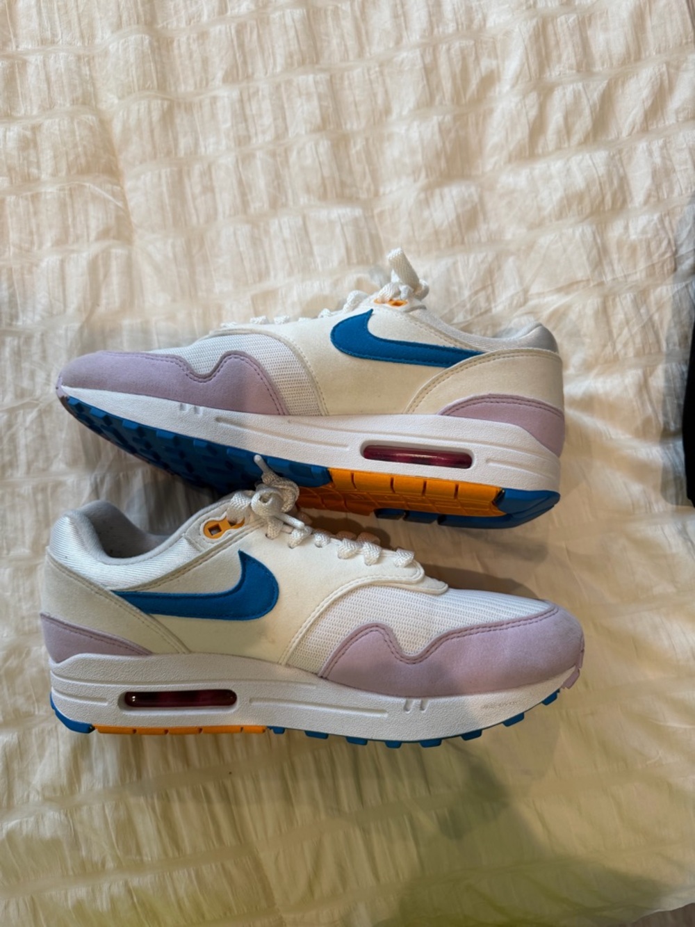 Nike air max 1 Women’s Sneakers White with Blue and Lavender Accents